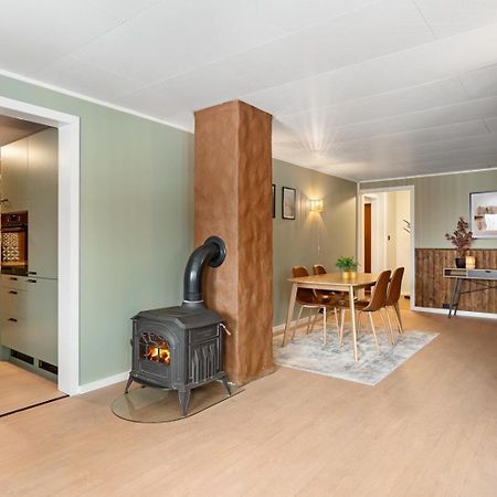 Central And Newly Renovated Apartment For Rent Tromso Exterior photo